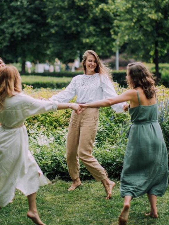 Benefícios da Dança Circular para Mente e Corpo